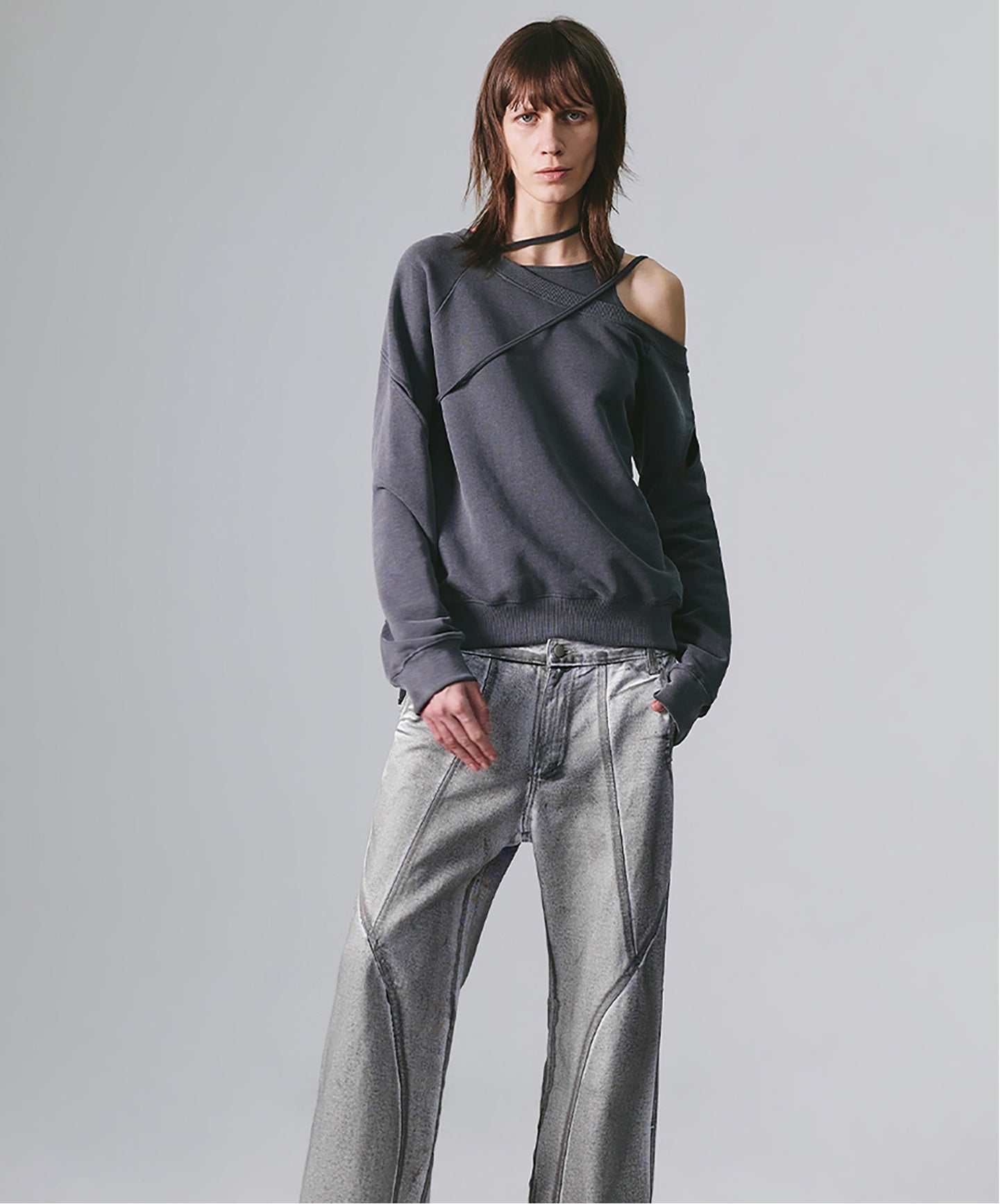 SLIT LAYERED SWEAT SHIRT