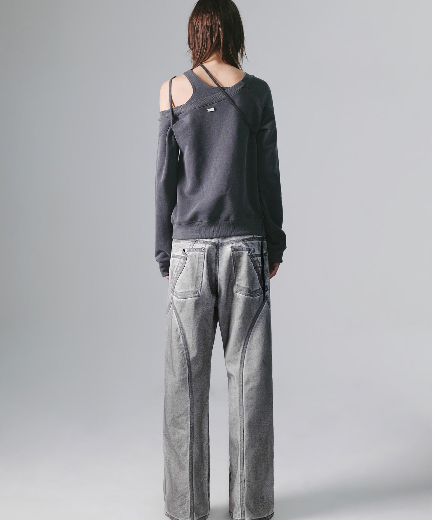 SLIT LAYERED SWEAT SHIRT