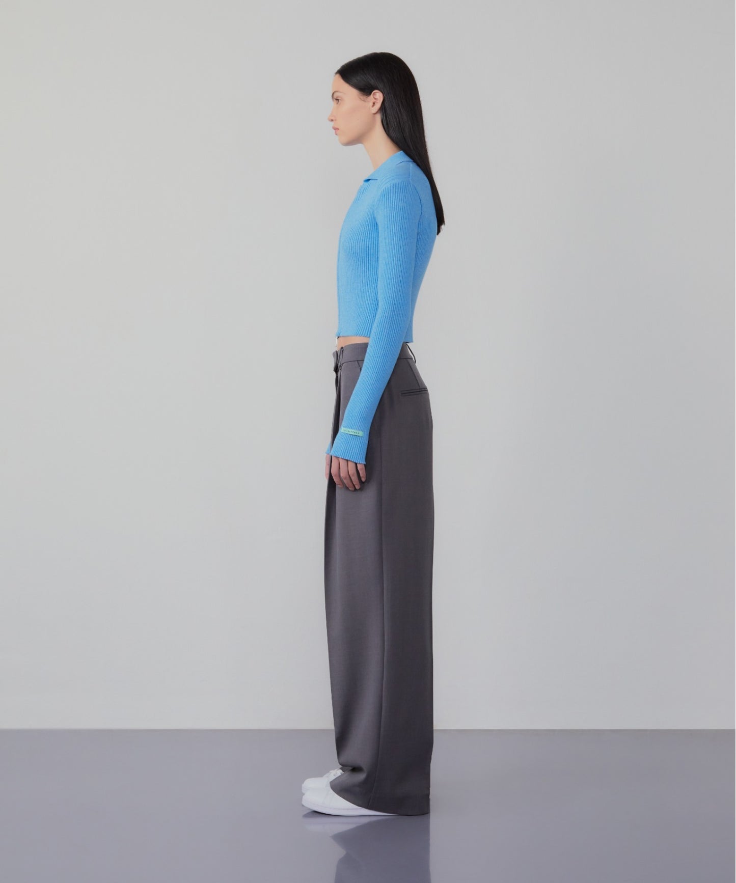Slim zipped knit top
