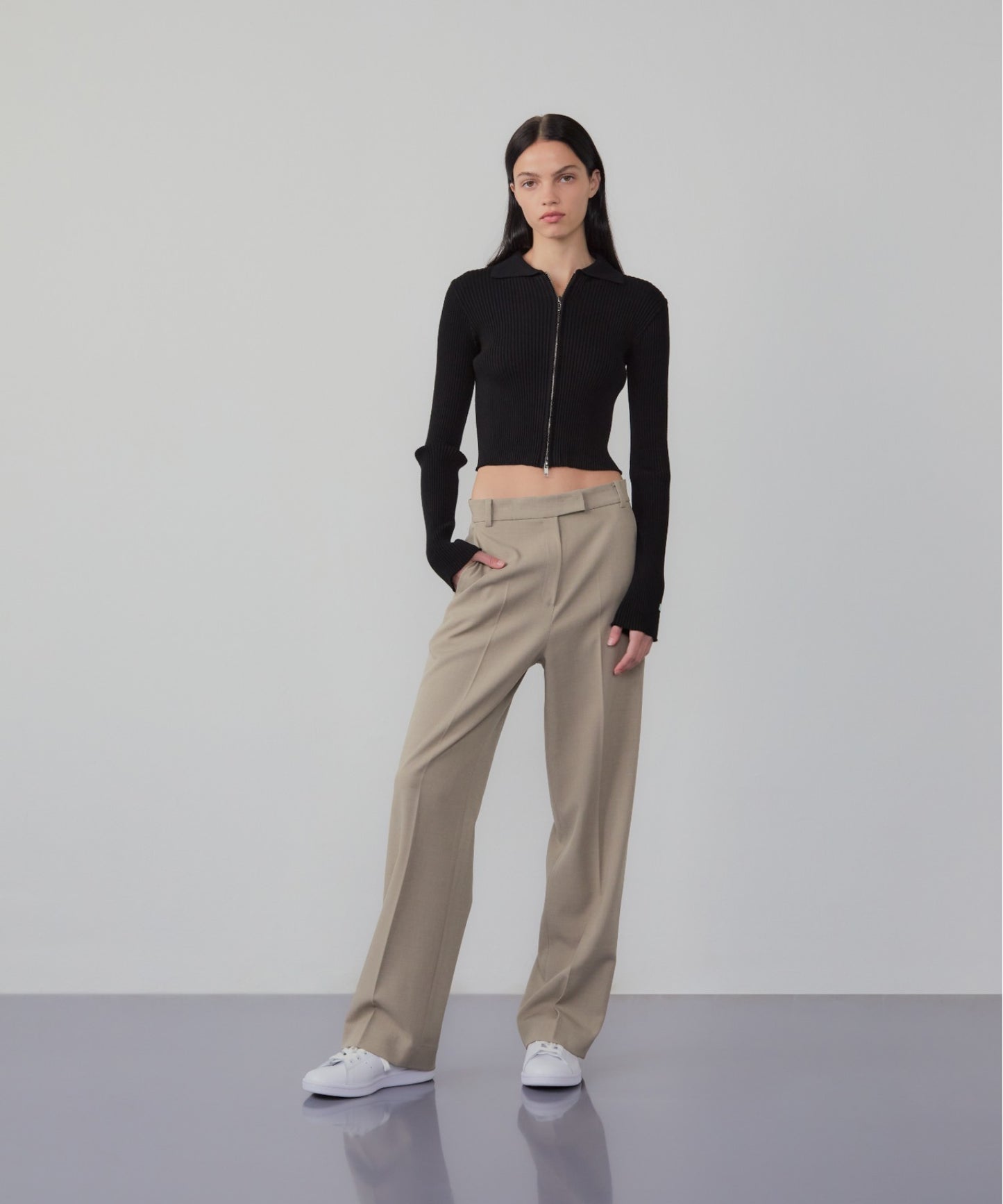 Slim zipped knit top