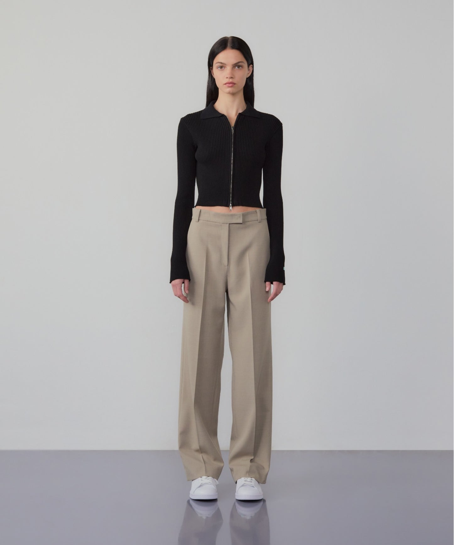 Slim zipped knit top