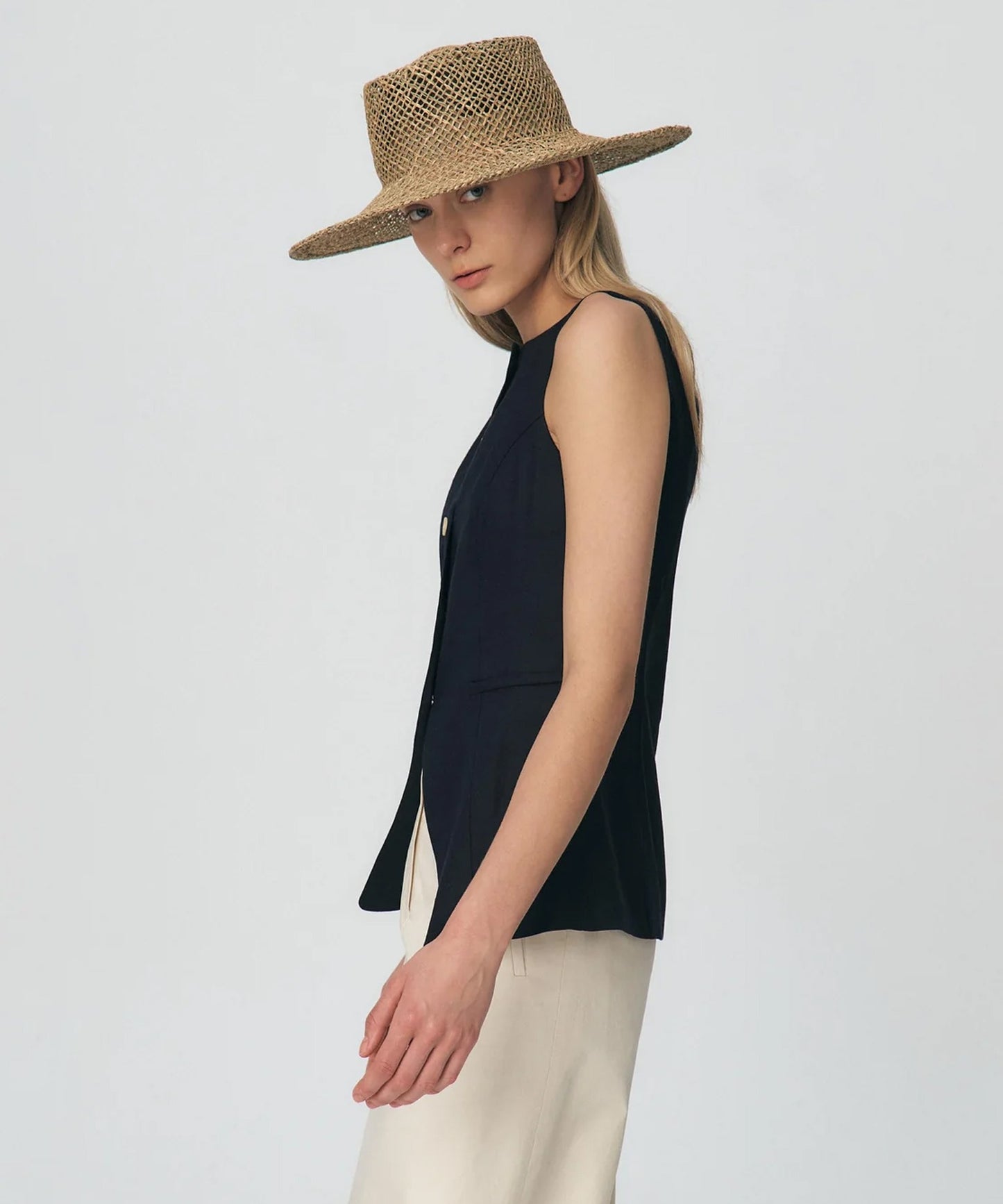 KUME/クメ Linen Boat-neck Vest ベスト