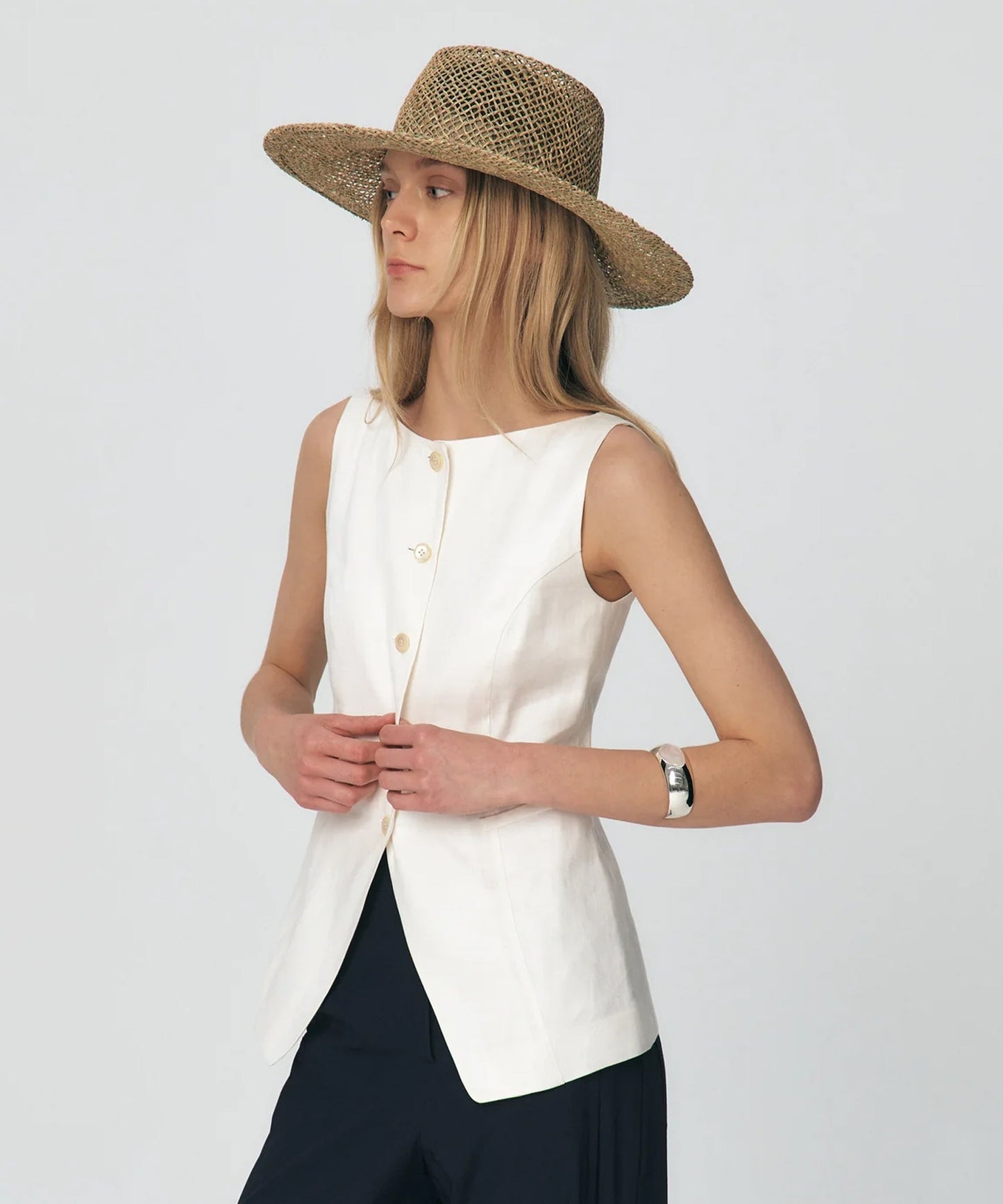 KUME/クメ Linen Boat-neck Vest ベスト