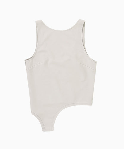 CURVED SLEEVELESS