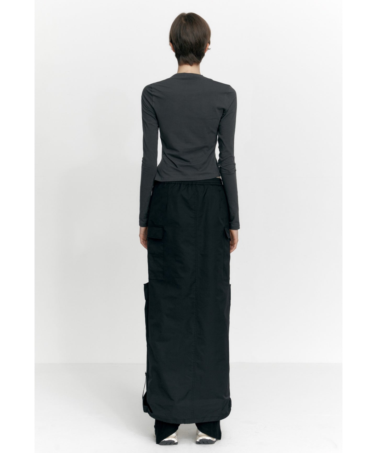 ZIP-UP POCKET LONG SKIRT