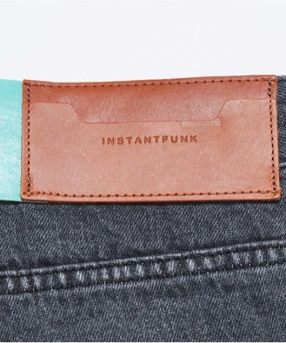 Shirred jeans