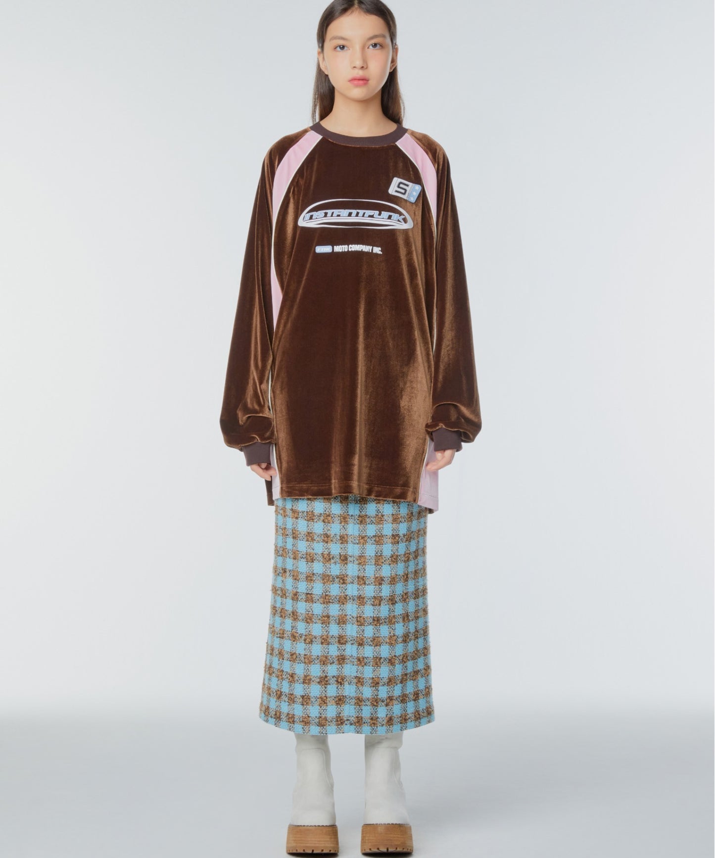 Sporty graphic velvet sweatshirt