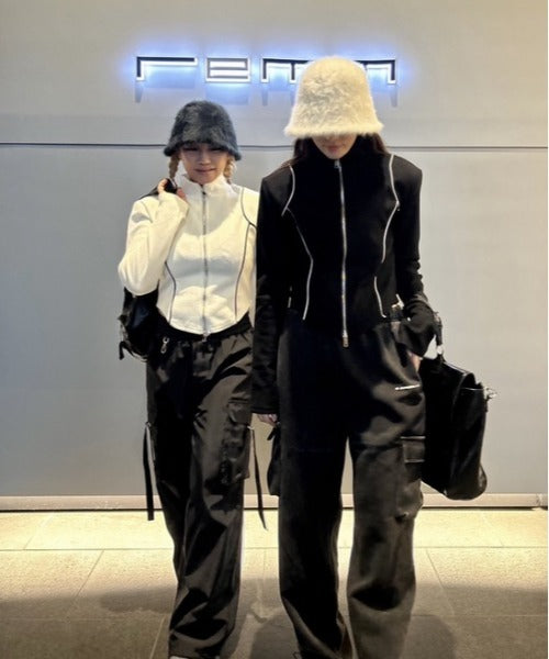 ライン起毛ジップアップトップス