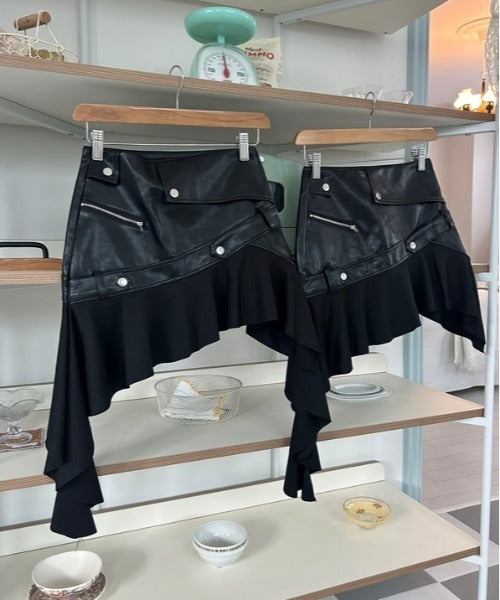 ミニ丈 レザーアシメスカート