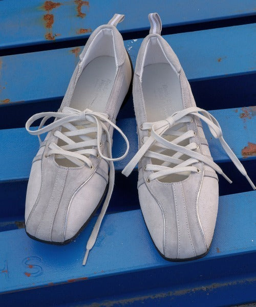 BLISS LACE-UP SNEAKERS