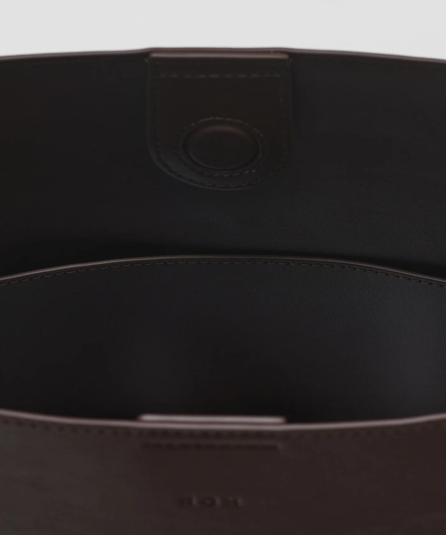 MEDIUM MUG SHOULDER BAG