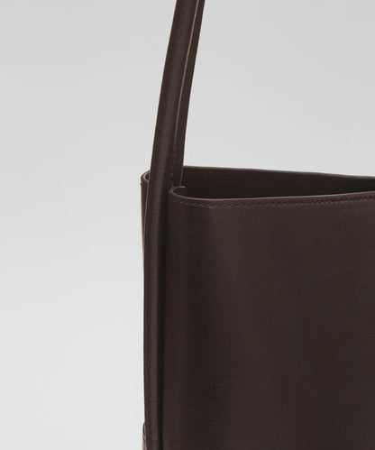 MEDIUM MUG SHOULDER BAG