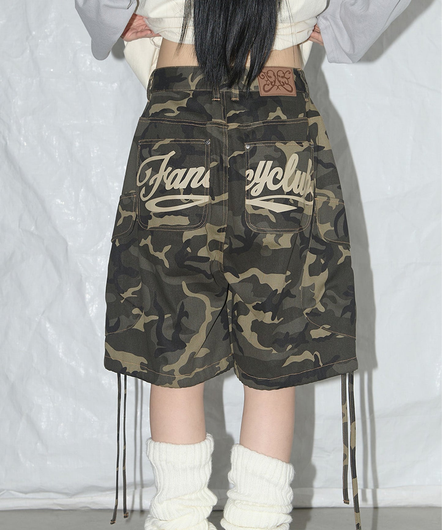CARGO LETTERING BERMUDA PANTS