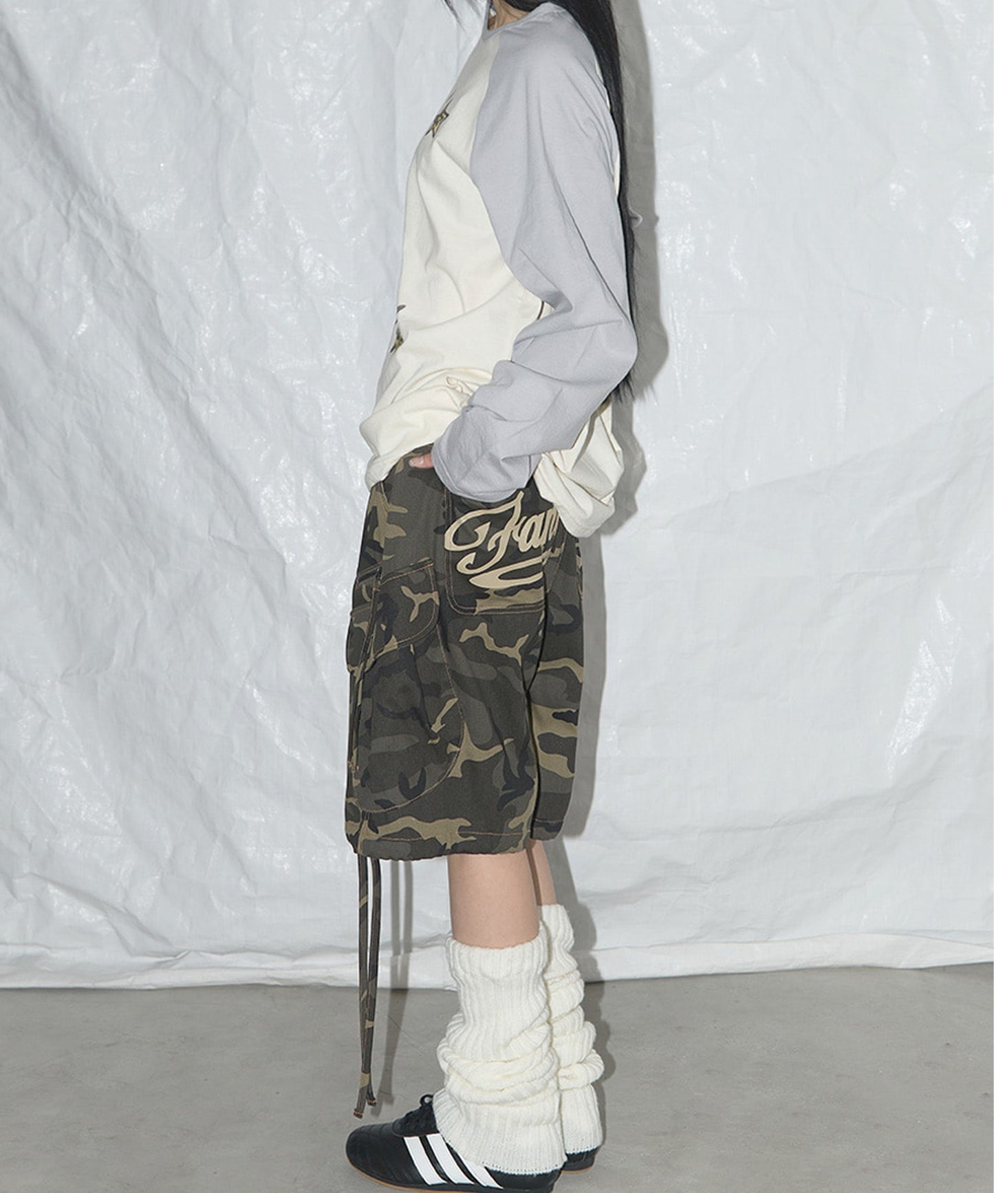 CARGO LETTERING BERMUDA PANTS