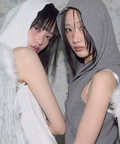 FANCY CLUB/ファンシークラブ BIRD COWL SLEEVELESS フードトップス